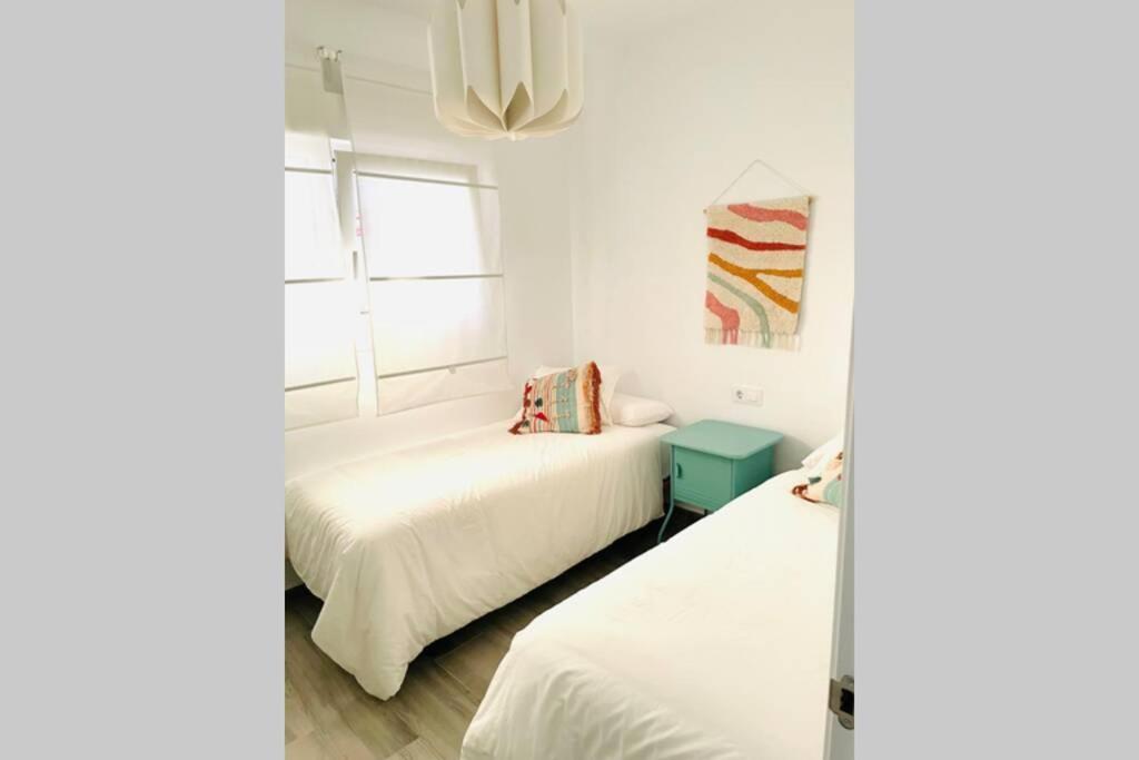 Precioso Apartamento Con Vistas Parciales, Garaje Y Piscina Tarifa Ngoại thất bức ảnh