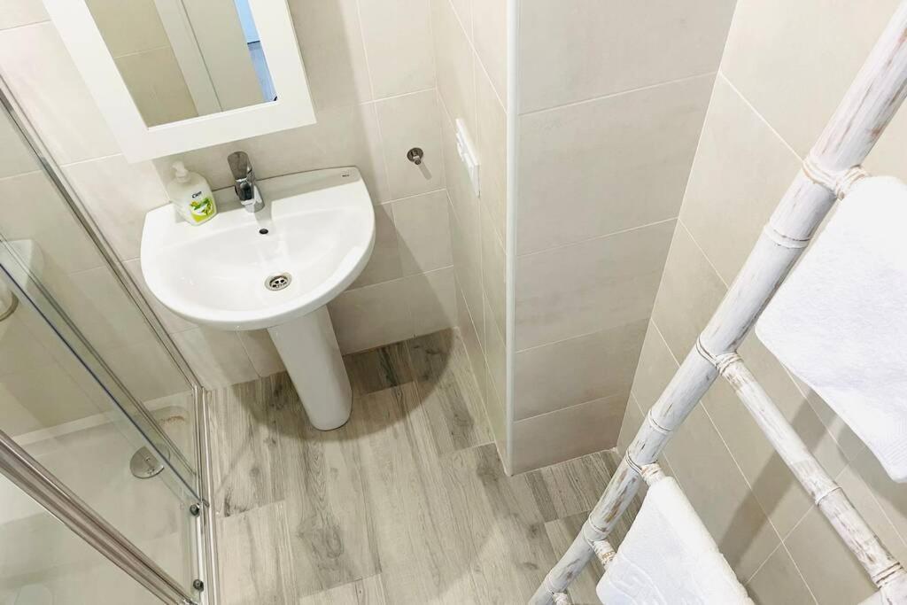 Precioso Apartamento Con Vistas Parciales, Garaje Y Piscina Tarifa Ngoại thất bức ảnh